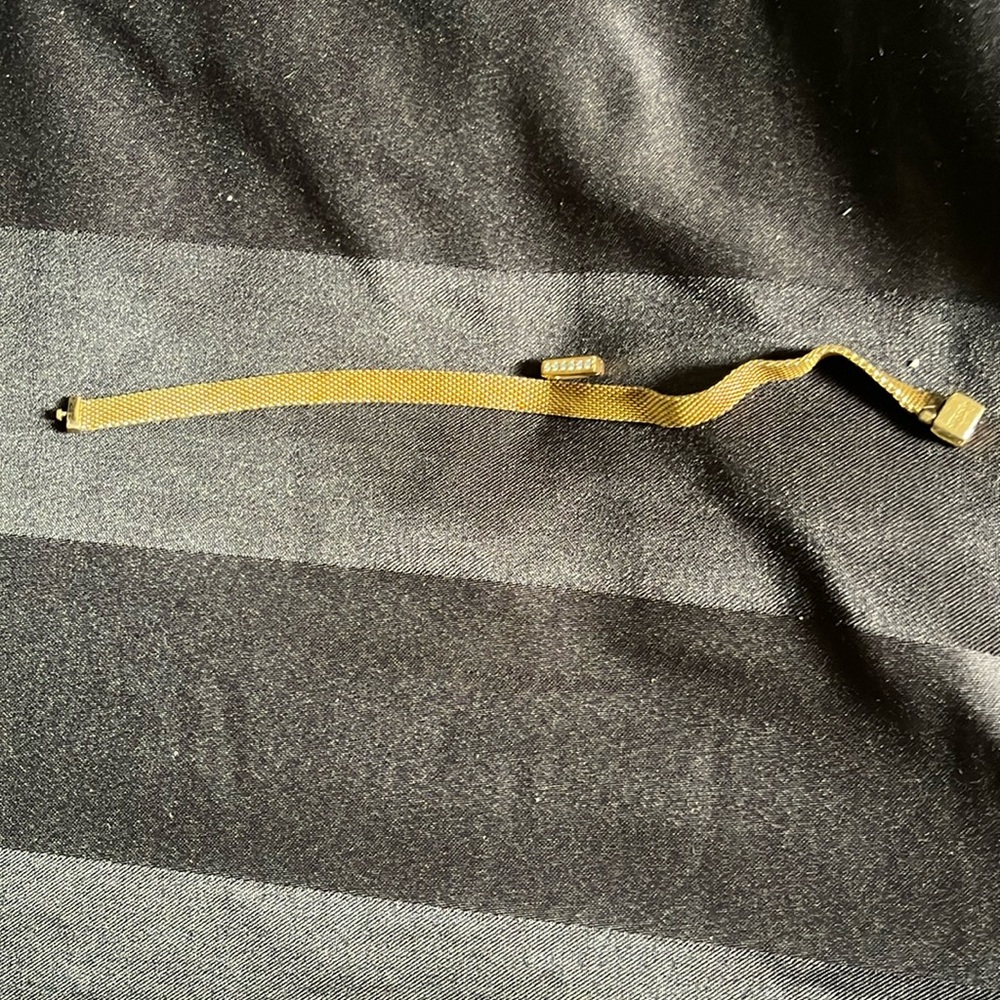 Pandora bracelet gold